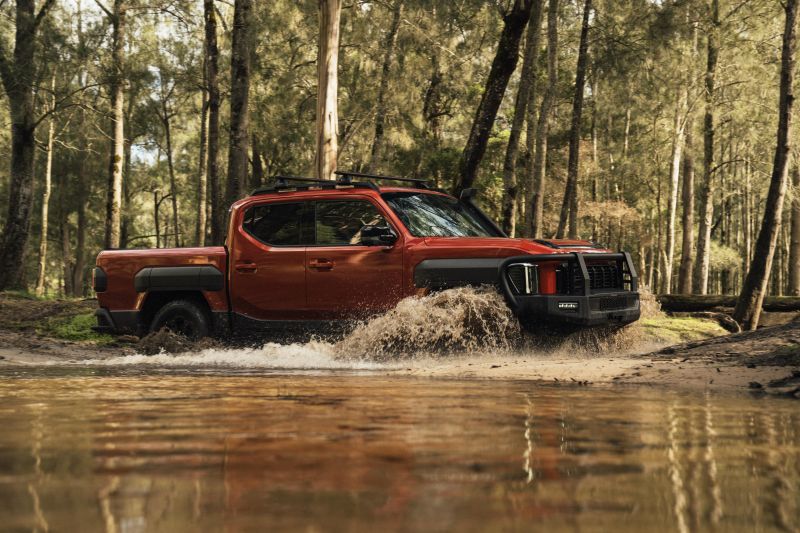2025 Kia Tasman: Prototype off-road drive