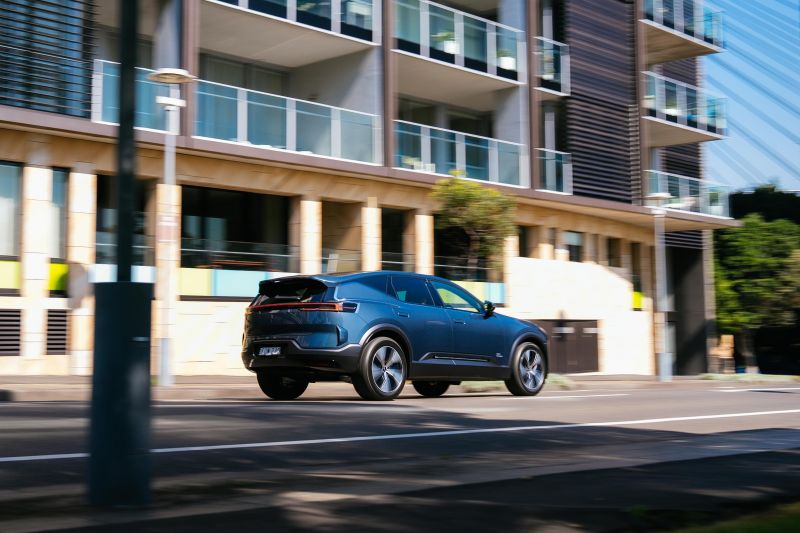 2025 Polestar 3