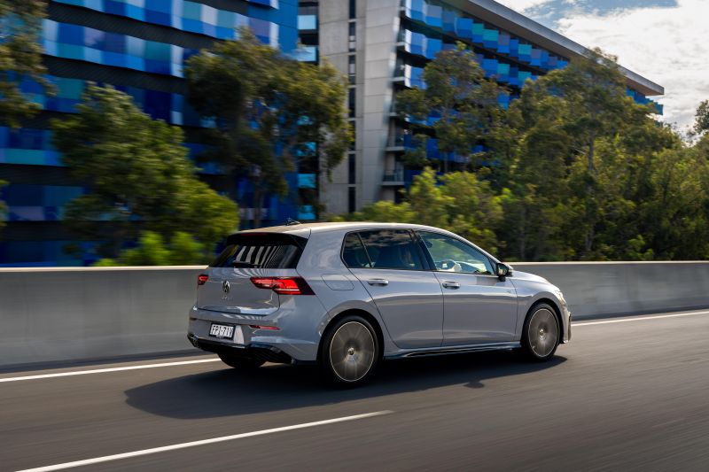 2025 Volkswagen Golf Style