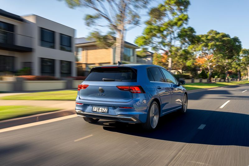 2025 Volkswagen Golf Style
