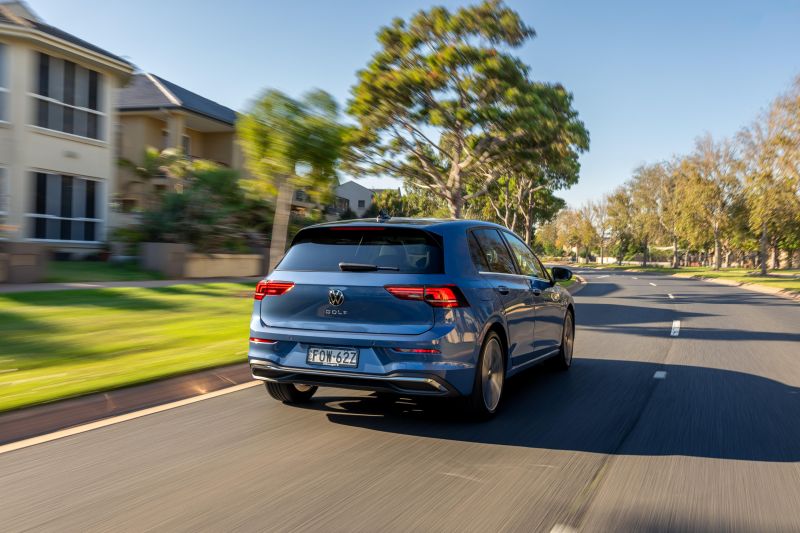 2025 Volkswagen Golf Style