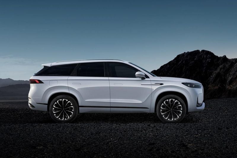 2025 Jaecoo J8 price and specs: Kia Sorento rival has five seats, sub-$50k sticker