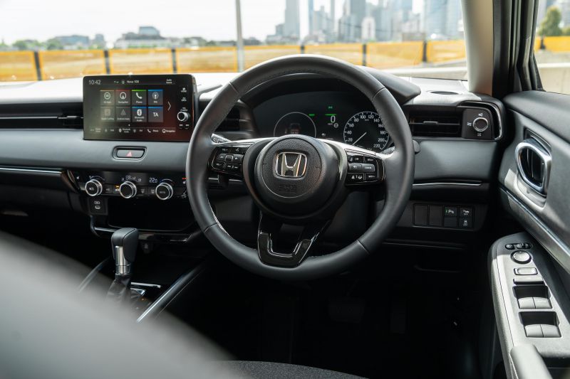 2025 Honda HR-V e:HEV X: Long term introduction