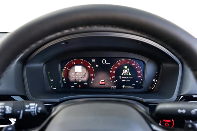 2025 Honda Civic LX e:HEV vs Audi A3 35 TFSI Sportback: Spec battle