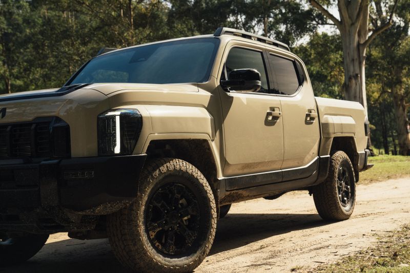 2025 Kia Tasman: Prototype off-road drive