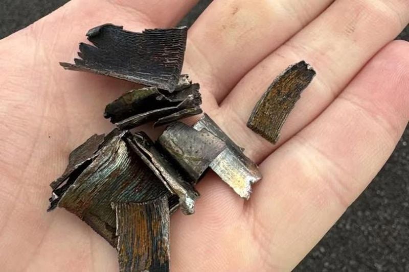 Truck spill strikes down hundreds of cars with punctures, causes 30km Sydney traffic jam