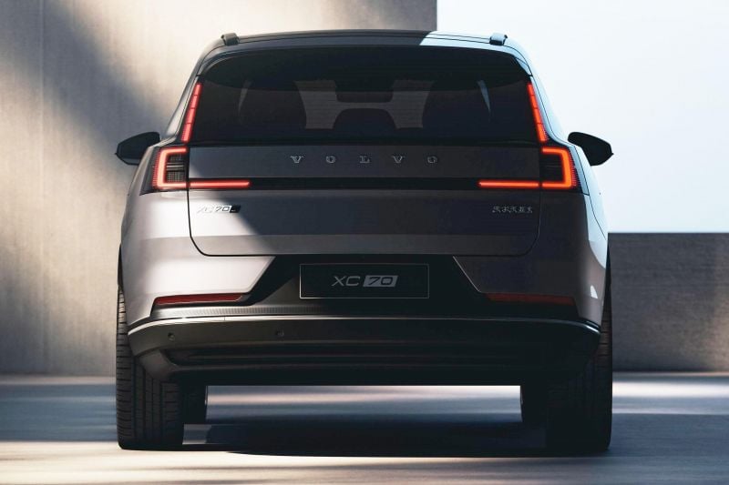 Volvo XC70 returns from the dead, but it's no longer a wagon