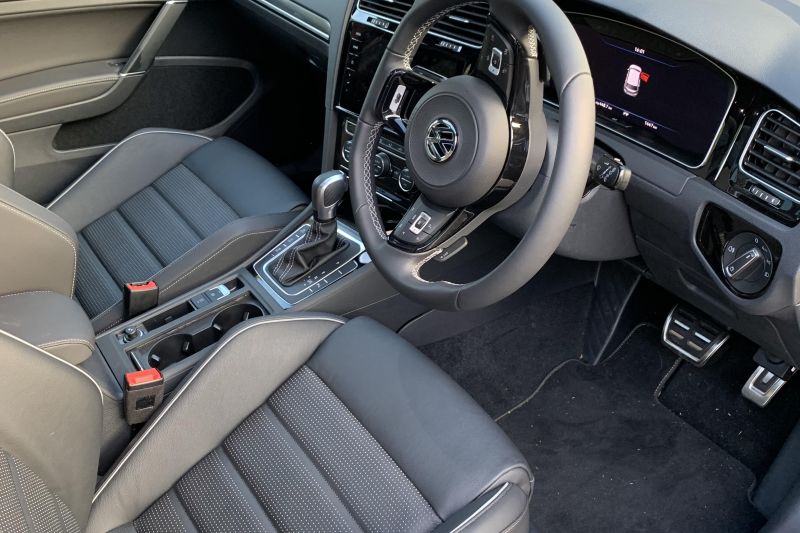2019 Volkswagen Golf R SPECIAL EDITION