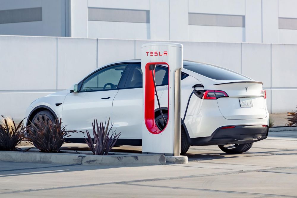 Tesla opens the Southern Hemisphere's largest Supercharger site in NSW