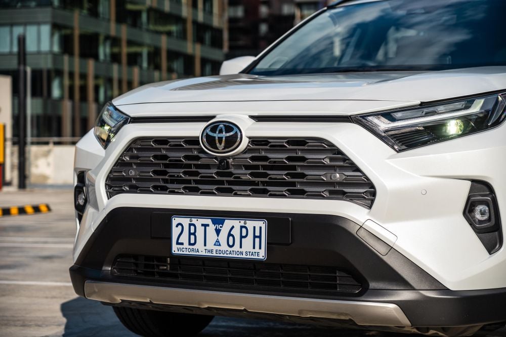 VFACTS November 2025: Australian new car sales drop as major auto brands slump