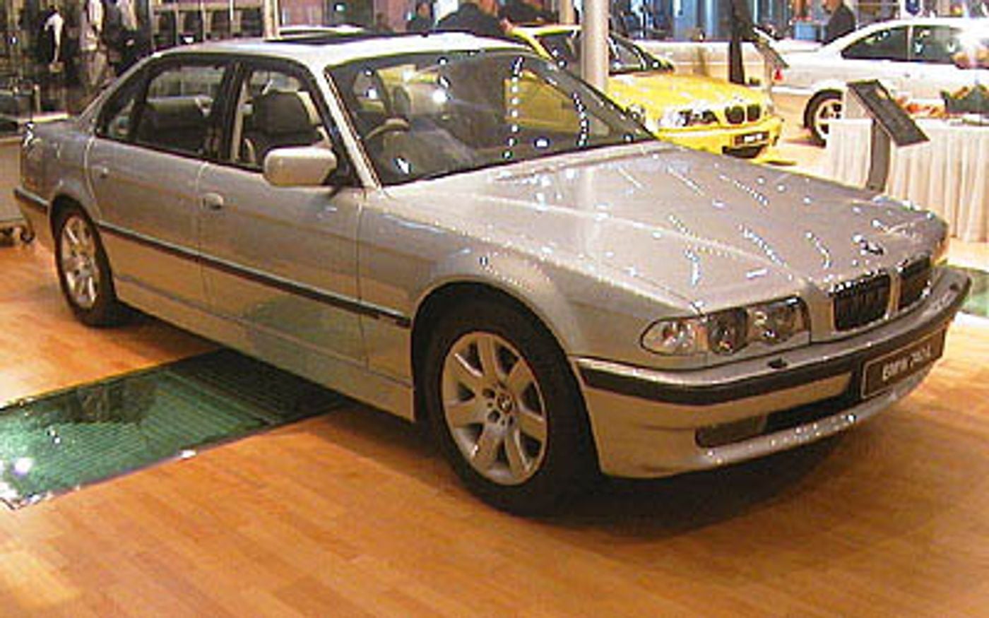 Hero image of a new BMW 7 Series 750il High-Line (2001) price & specs available with CarExpert deals.