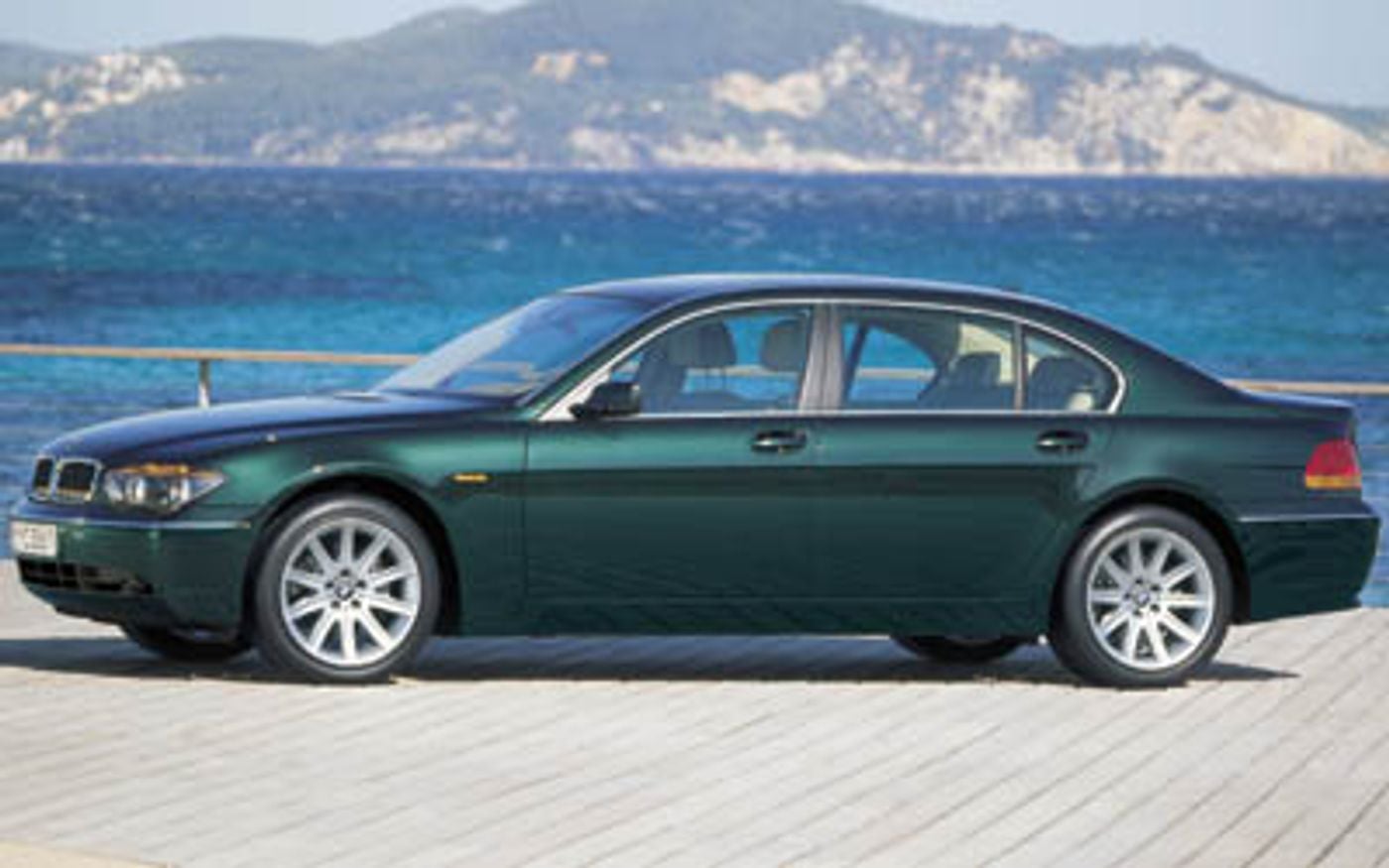 Hero image of a new BMW 7 Series 735li (2002) price & specs available with CarExpert deals.