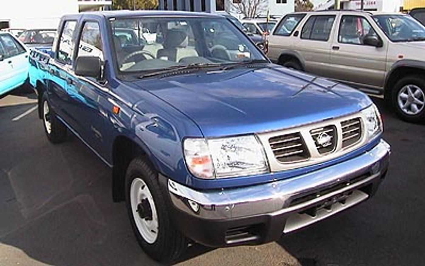 Hero image of a new Nissan Navara ST (2000) price & specs available with CarExpert deals.