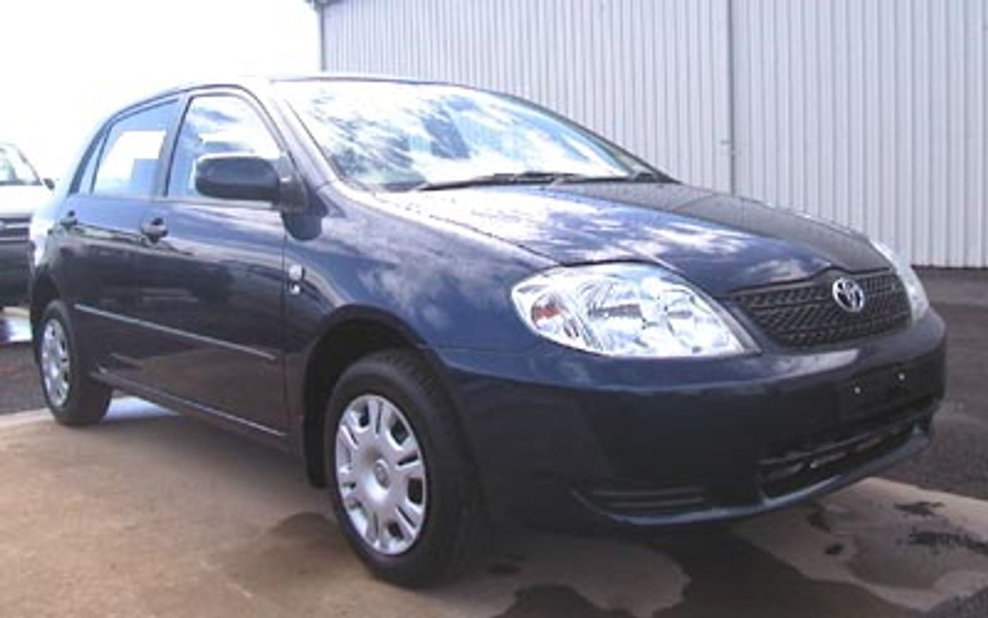 Hero image of a new Toyota Corolla Ascent (2002) price & specs available with CarExpert deals.