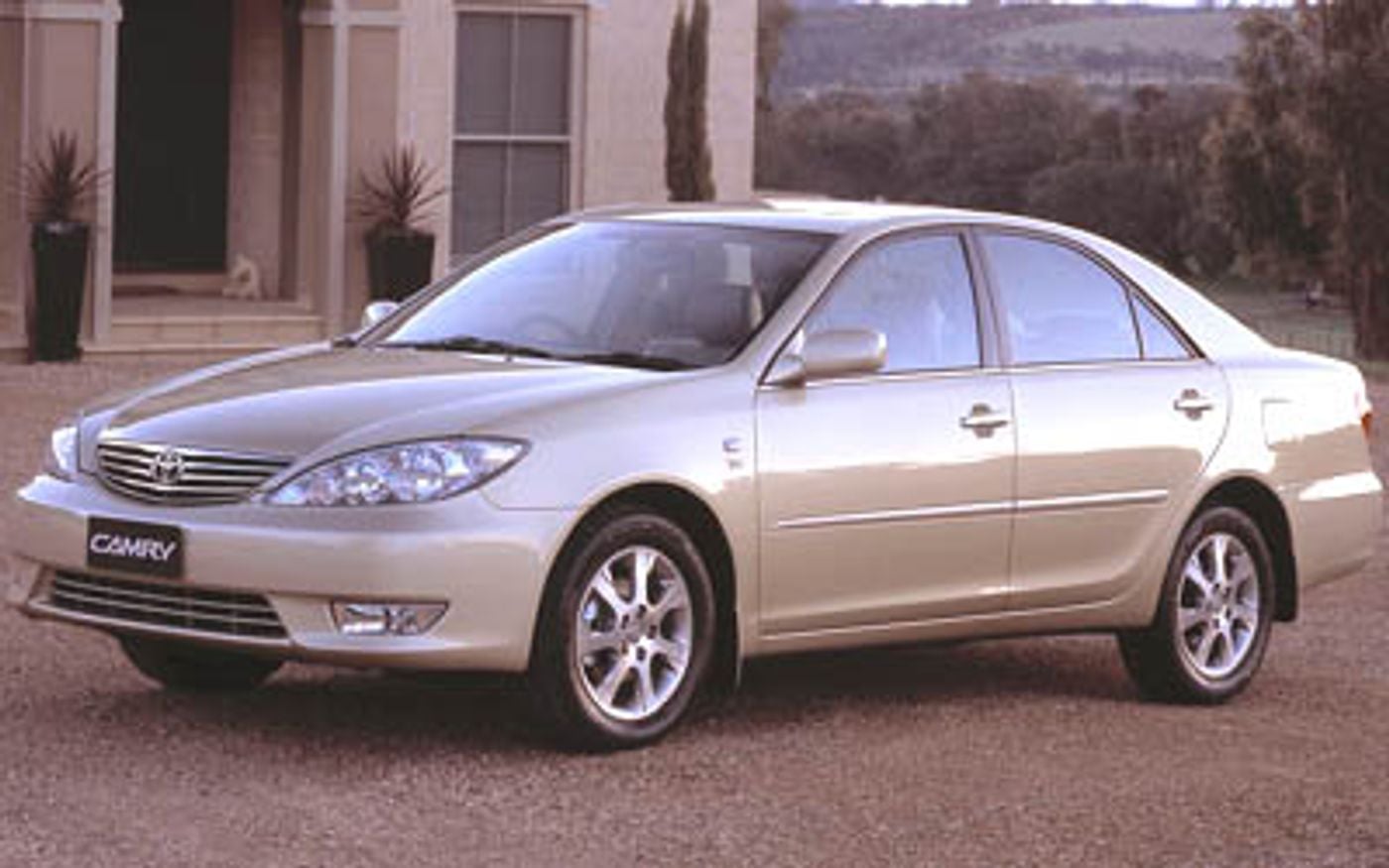 Hero image of a new Toyota Camry Grande (2004) price & specs available with CarExpert deals.
