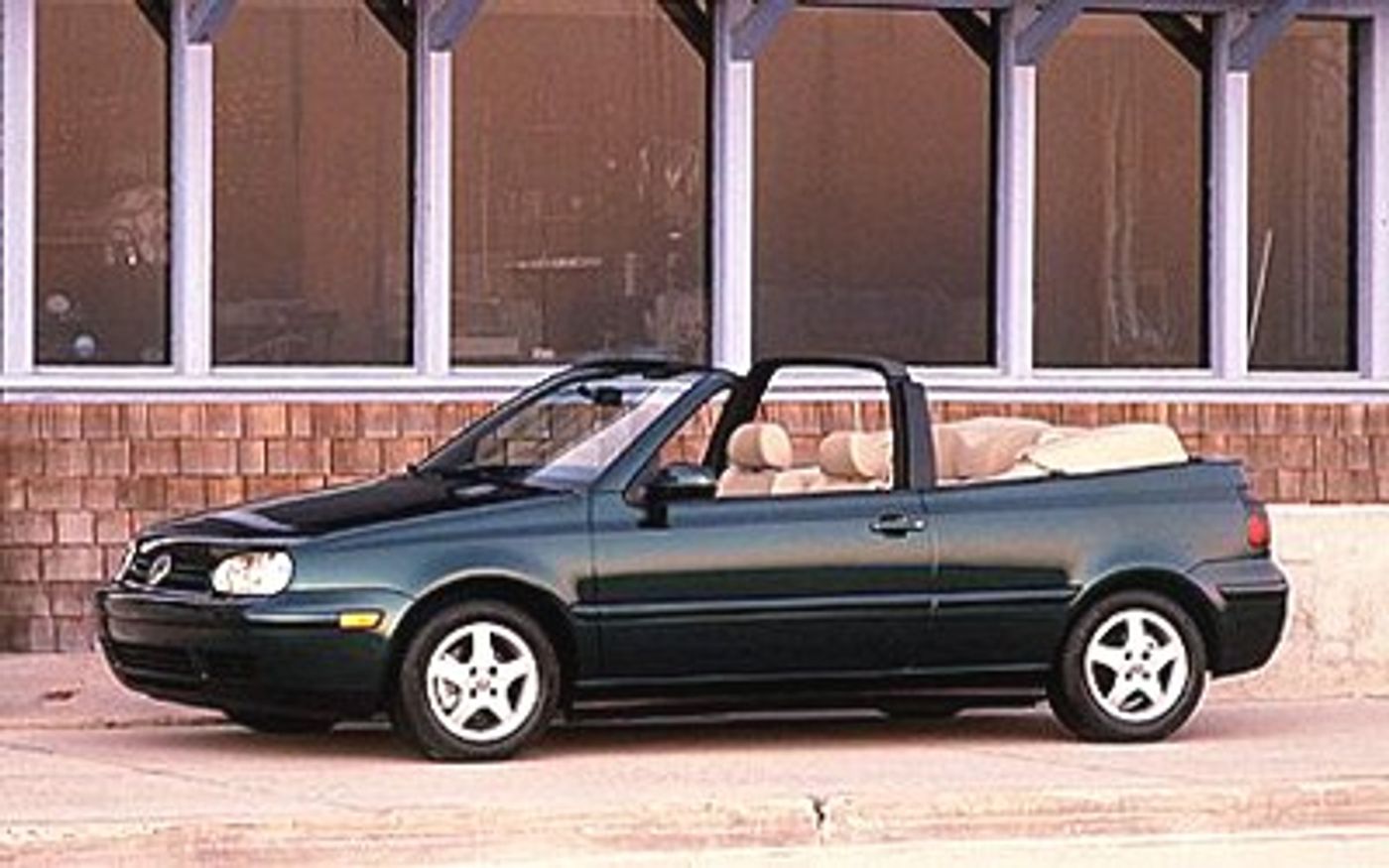 Hero image of a new Volkswagen Golf GL (1999) price & specs available with CarExpert deals.