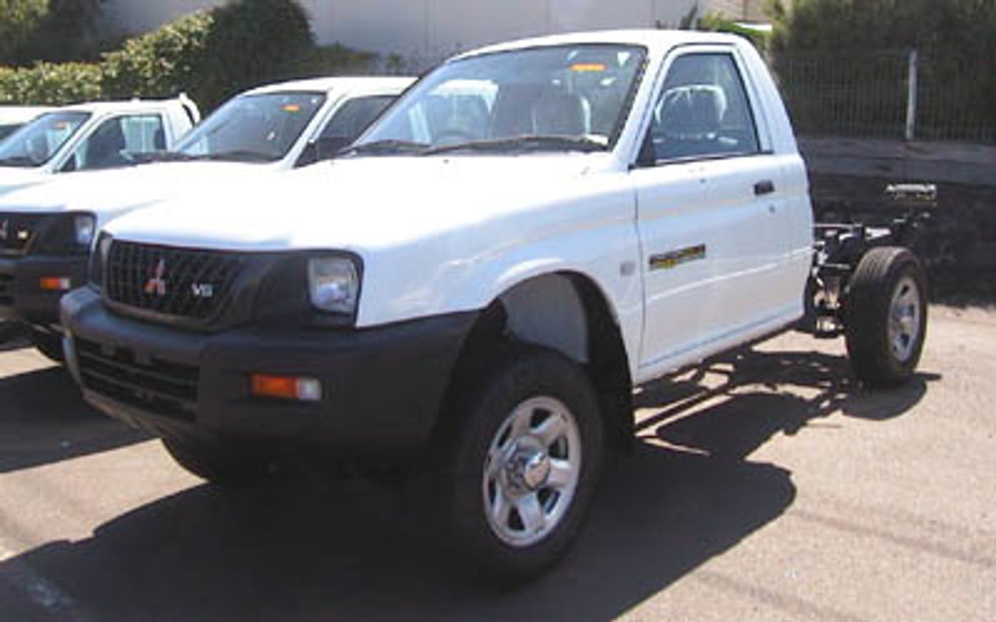 Hero image of a new Mitsubishi Triton GLX (2003) price & specs available with CarExpert deals.