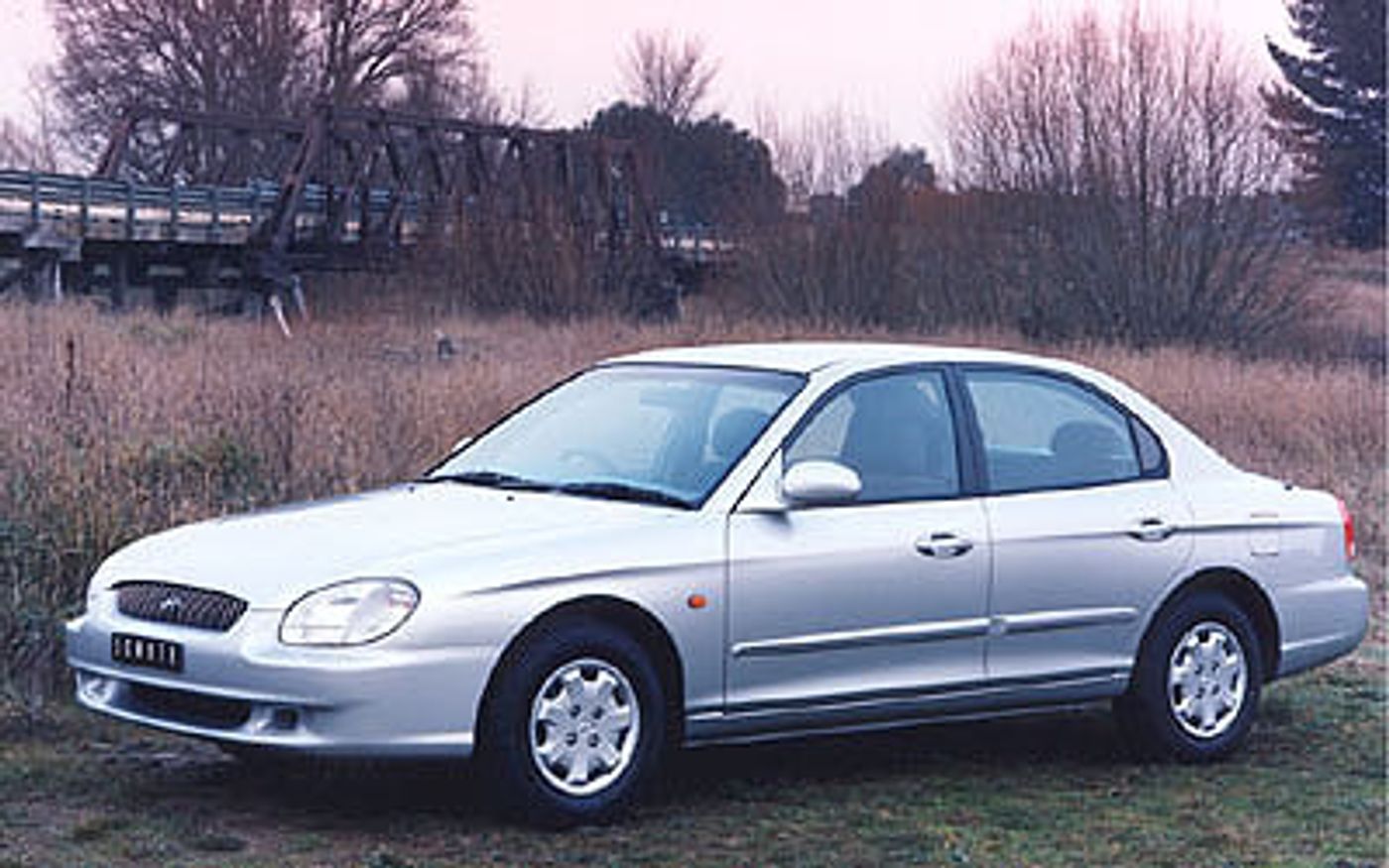 Hero image of a new Hyundai Sonata Executive (2000) price & specs available with CarExpert deals.