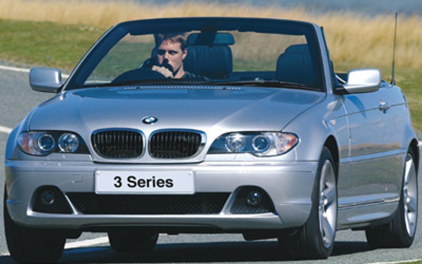 Hero image of a new BMW 3 Series Base (2004) price & specs available with CarExpert deals.