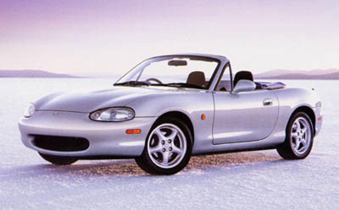 Hero image of a new Mazda MX-5 Base (1998) price & specs available with CarExpert deals.
