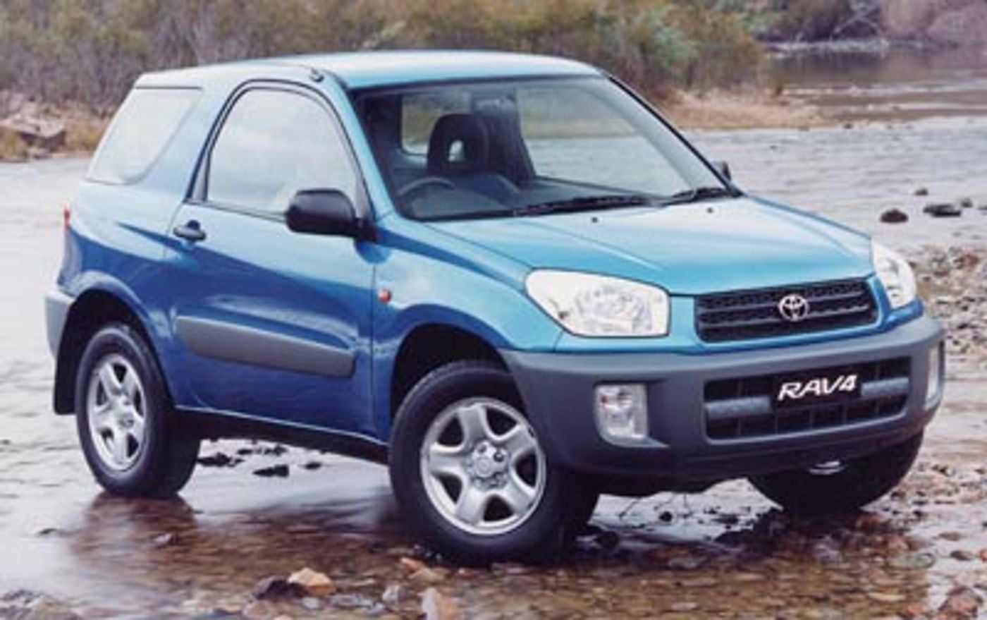 Hero image of a new Toyota RAV4 Edge (2000) price & specs available with CarExpert deals.