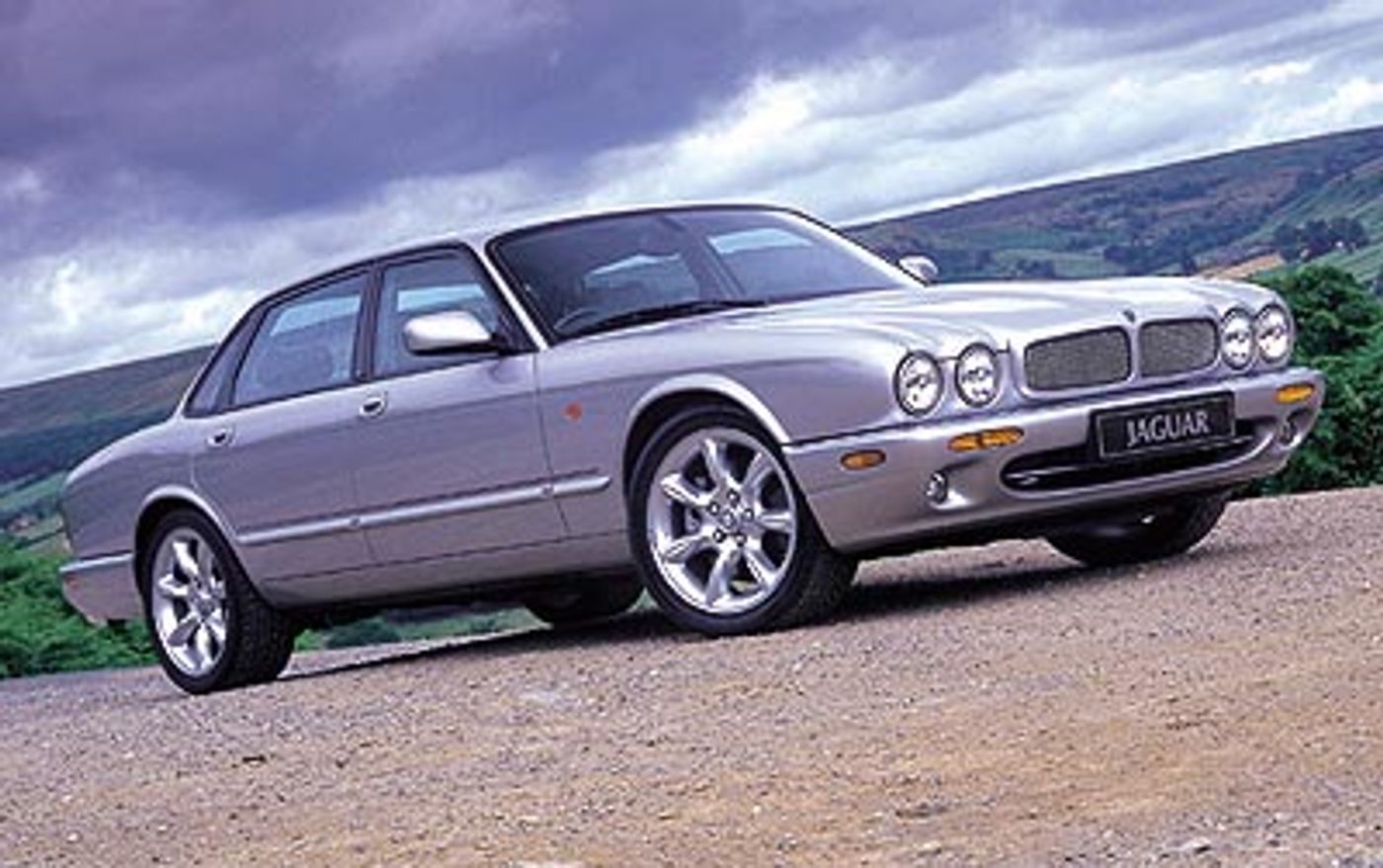 Hero image of a new Jaguar XJ XJR (2001) price & specs available with CarExpert deals.
