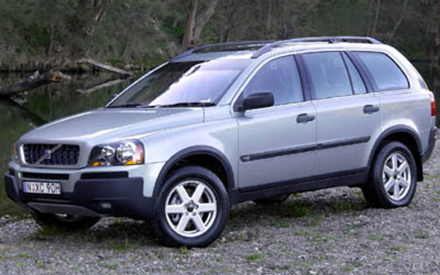Hero image of a new Volvo XC90 Base (2003) price & specs available with CarExpert deals.