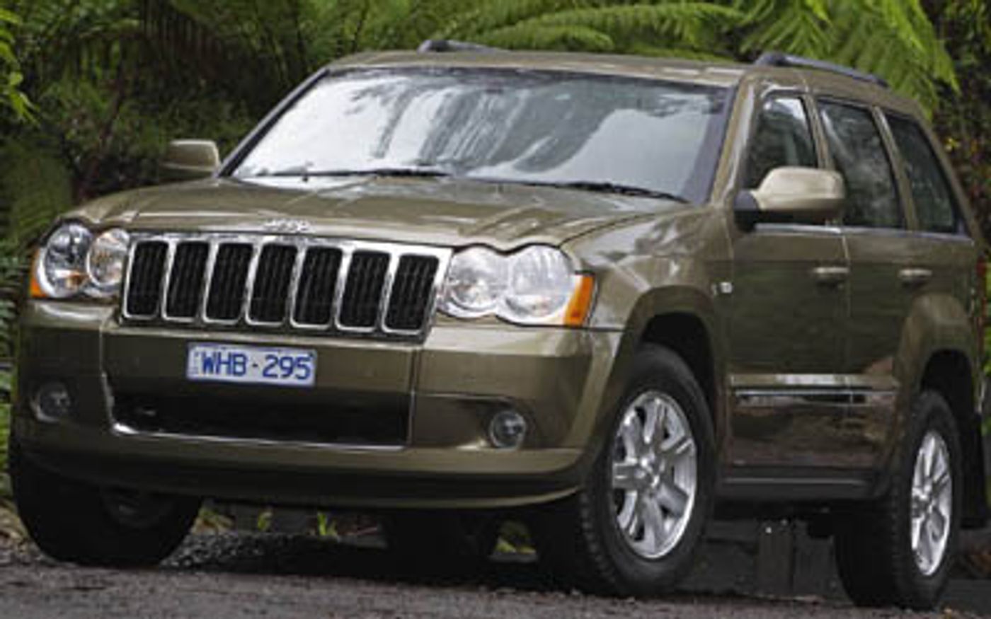 Hero image of a new Jeep Grand Cherokee Limited (2009) price & specs available with CarExpert deals.