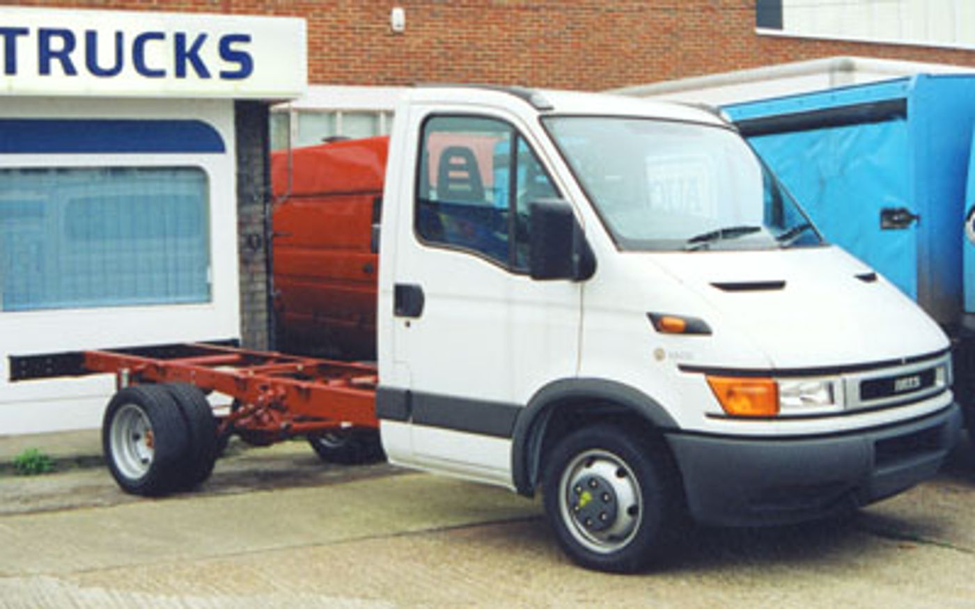 Hero image of a new Iveco Daily Base (2002) price & specs available with CarExpert deals.