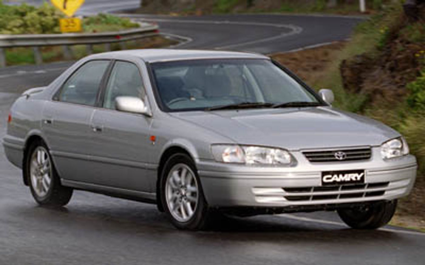 Hero image of a new Toyota Camry Touring (2002) price & specs available with CarExpert deals.