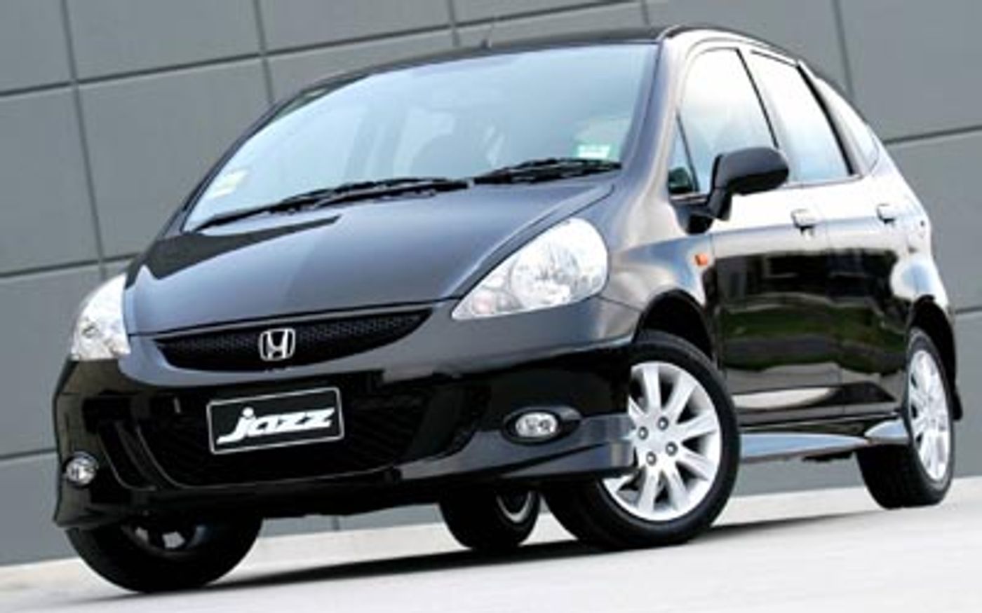 Hero image of a new Honda Jazz Vti-S (2006) price & specs available with CarExpert deals.