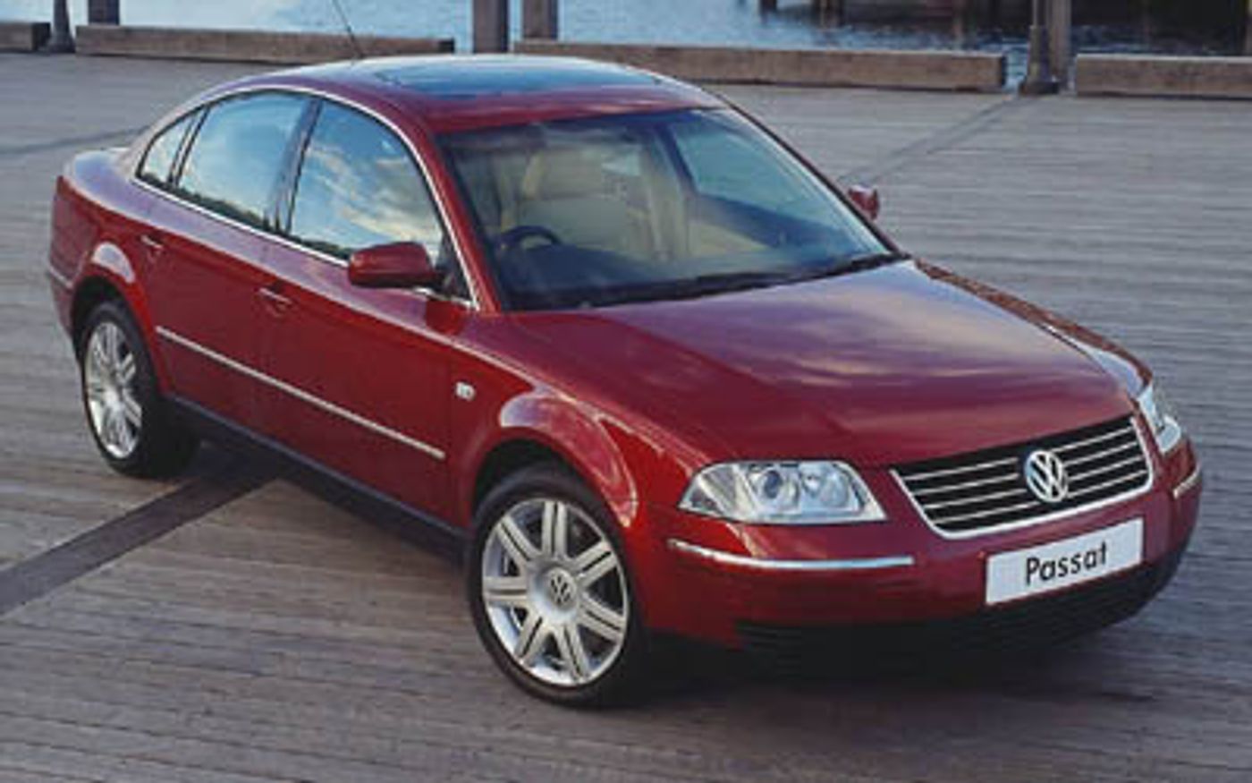 Hero image of a new Volkswagen Passat 4motion (2003) price & specs available with CarExpert deals.