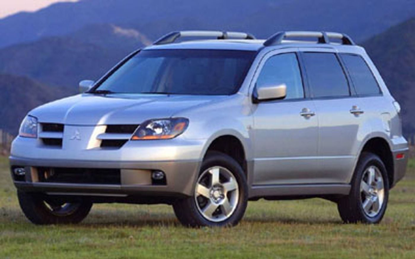 Hero image of a new Mitsubishi Outlander XLS (2003) price & specs available with CarExpert deals.