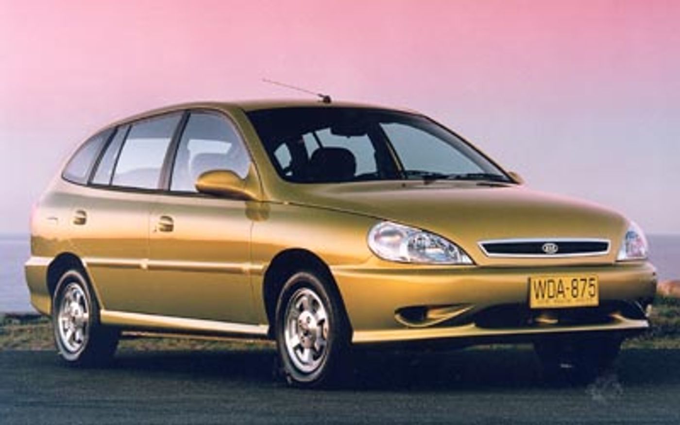 Hero image of a new Kia Rio Base (2000) price & specs available with CarExpert deals.
