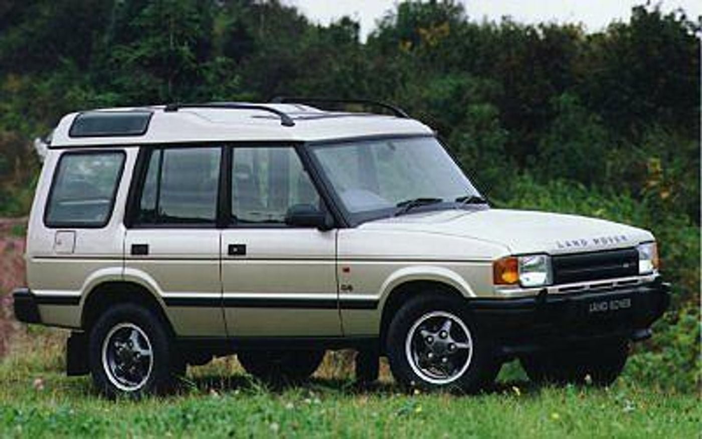 Hero image of a new Land Rover Discovery SE7 (1997) price & specs available with CarExpert deals.