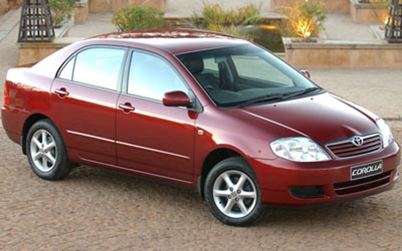 Hero image of a new Toyota Corolla Ultima (2004) price & specs available with CarExpert deals.