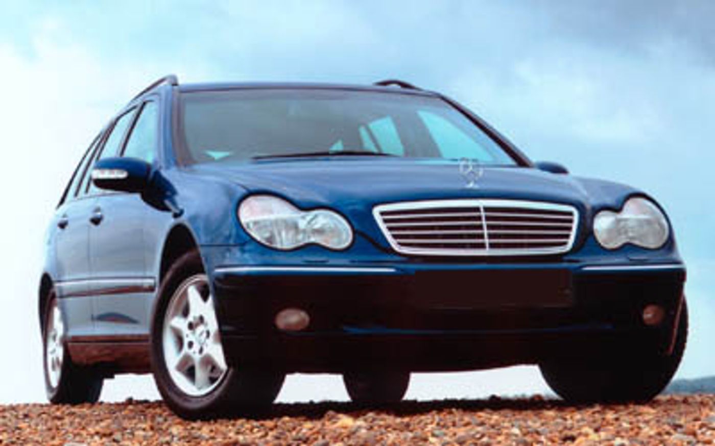 Hero image of a new Mercedes-Benz C-Class Elegance (2001) price & specs available with CarExpert deals.