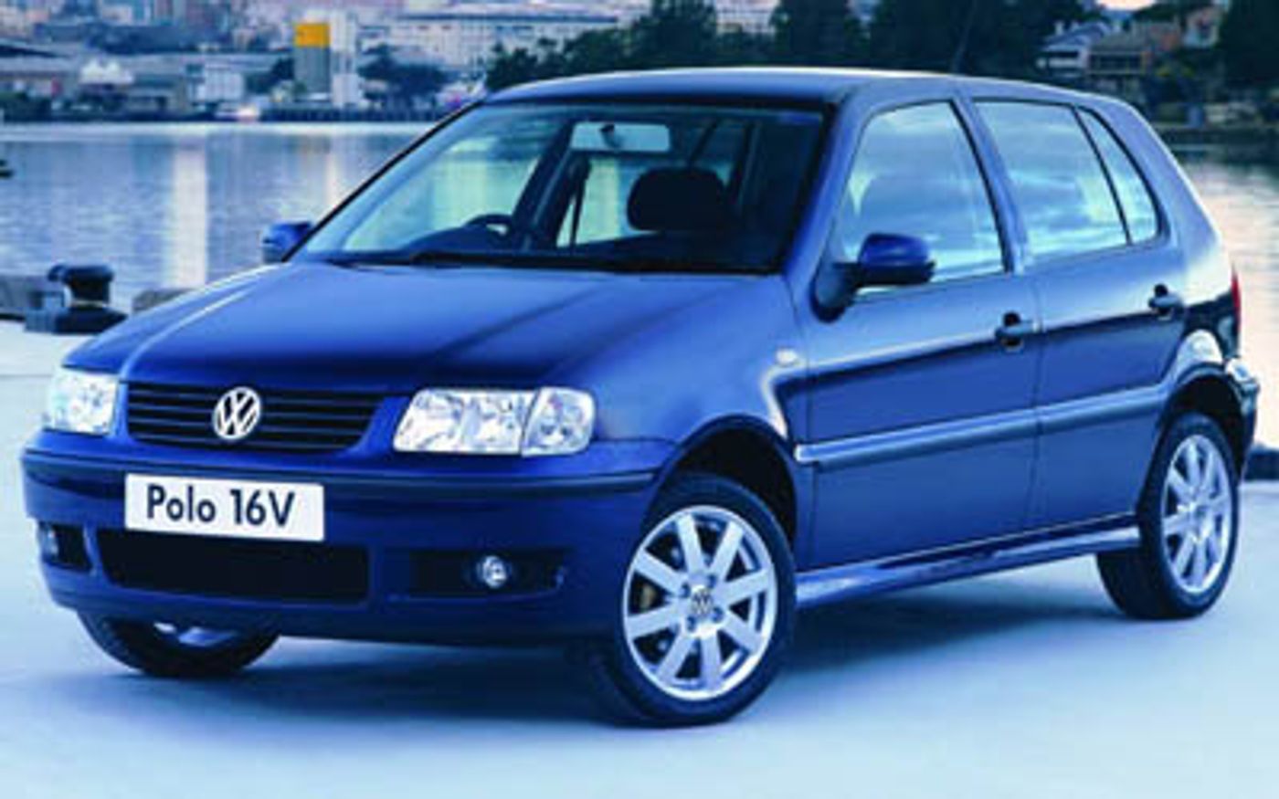 Hero image of a new Volkswagen Polo 16V (2002) price & specs available with CarExpert deals.