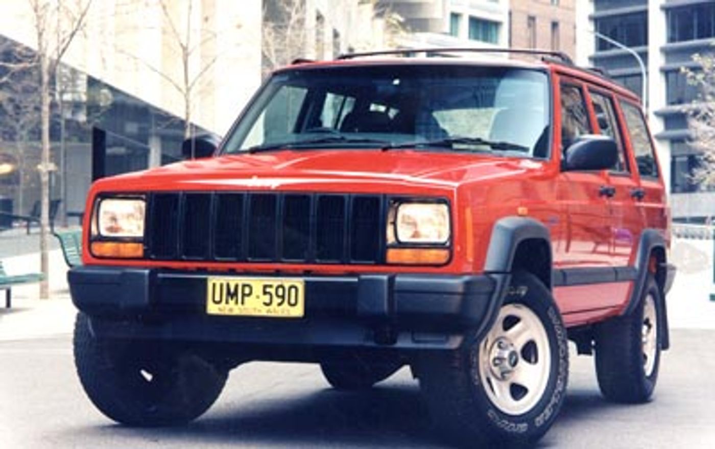 Hero image of a new Jeep Cherokee Base (2001) price & specs available with CarExpert deals.