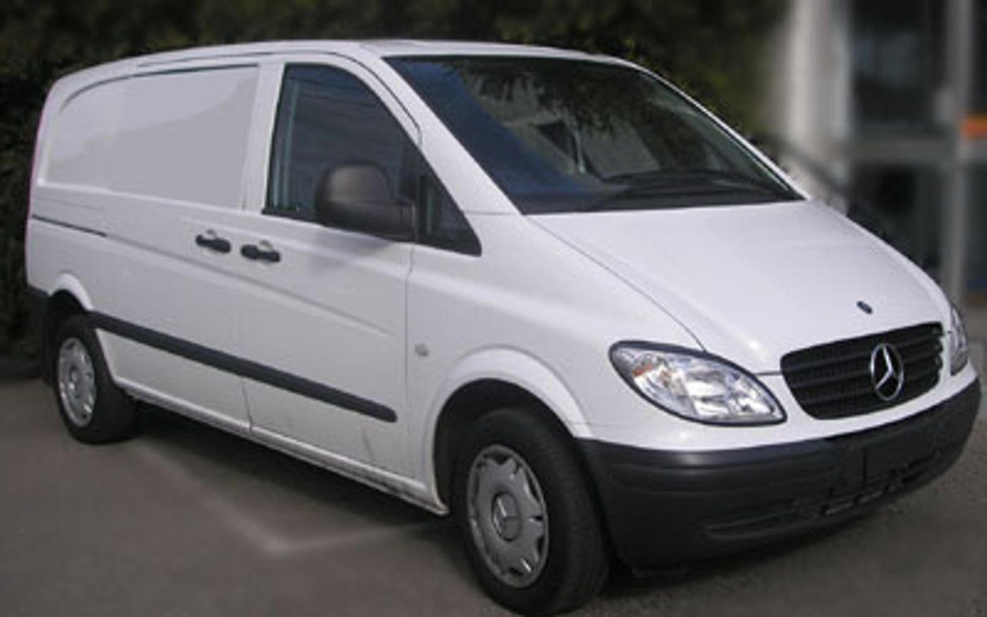 Hero image of a new Mercedes-Benz Vito Base (2008) price & specs available with CarExpert deals.