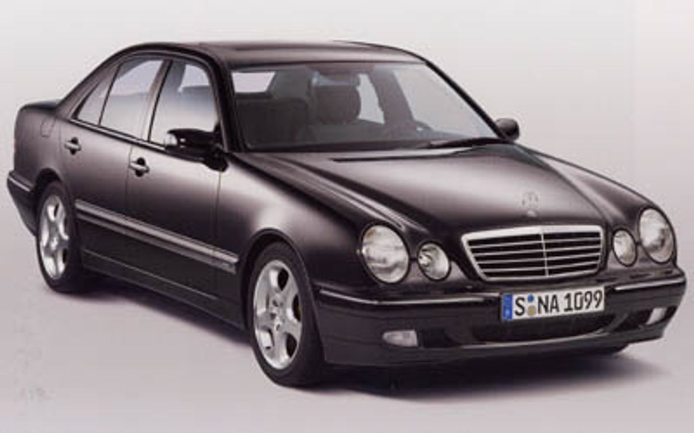 Hero image of a new Mercedes-Benz E-Class Avantgarde (2001) price & specs available with CarExpert deals.
