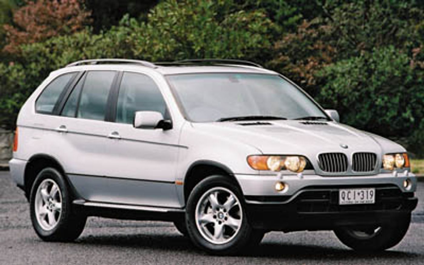Hero image of a new BMW X5 4.4i (2002) price & specs available with CarExpert deals.