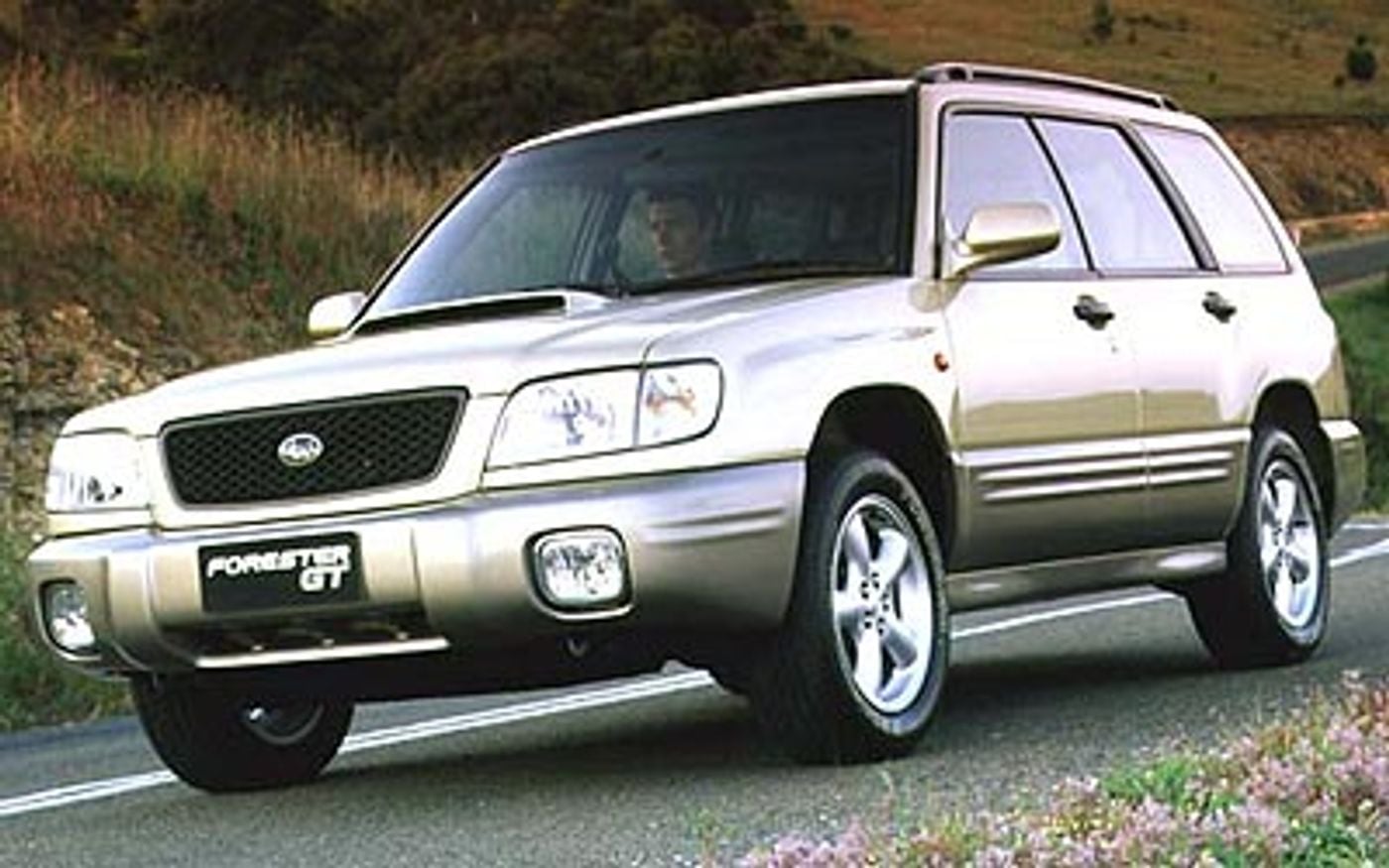 Hero image of a new Subaru Forester GT (2000) price & specs available with CarExpert deals.