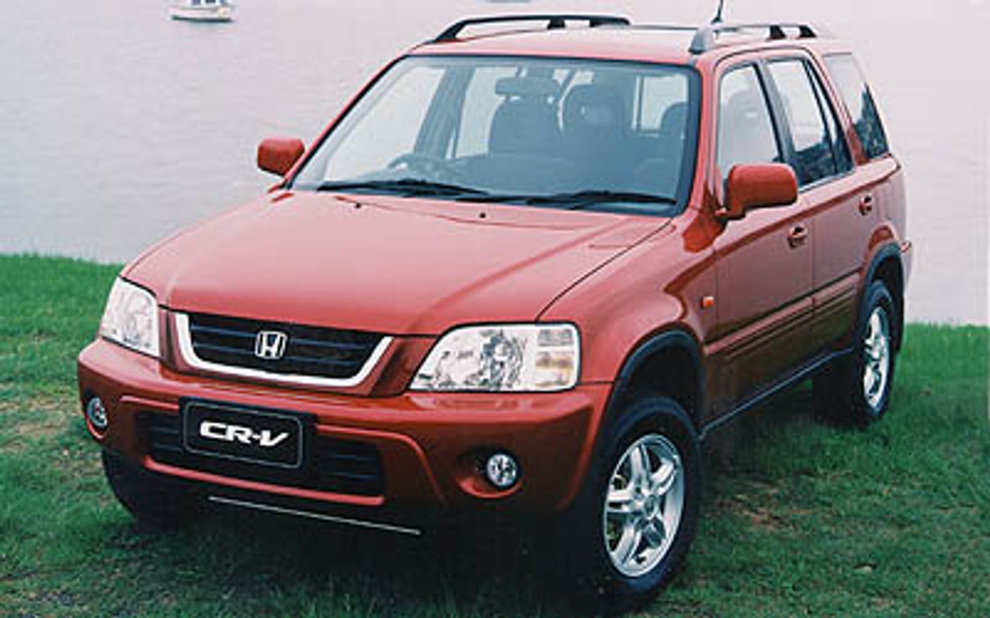 Hero image of a new Honda CR-V Sport (2001) price & specs available with CarExpert deals.
