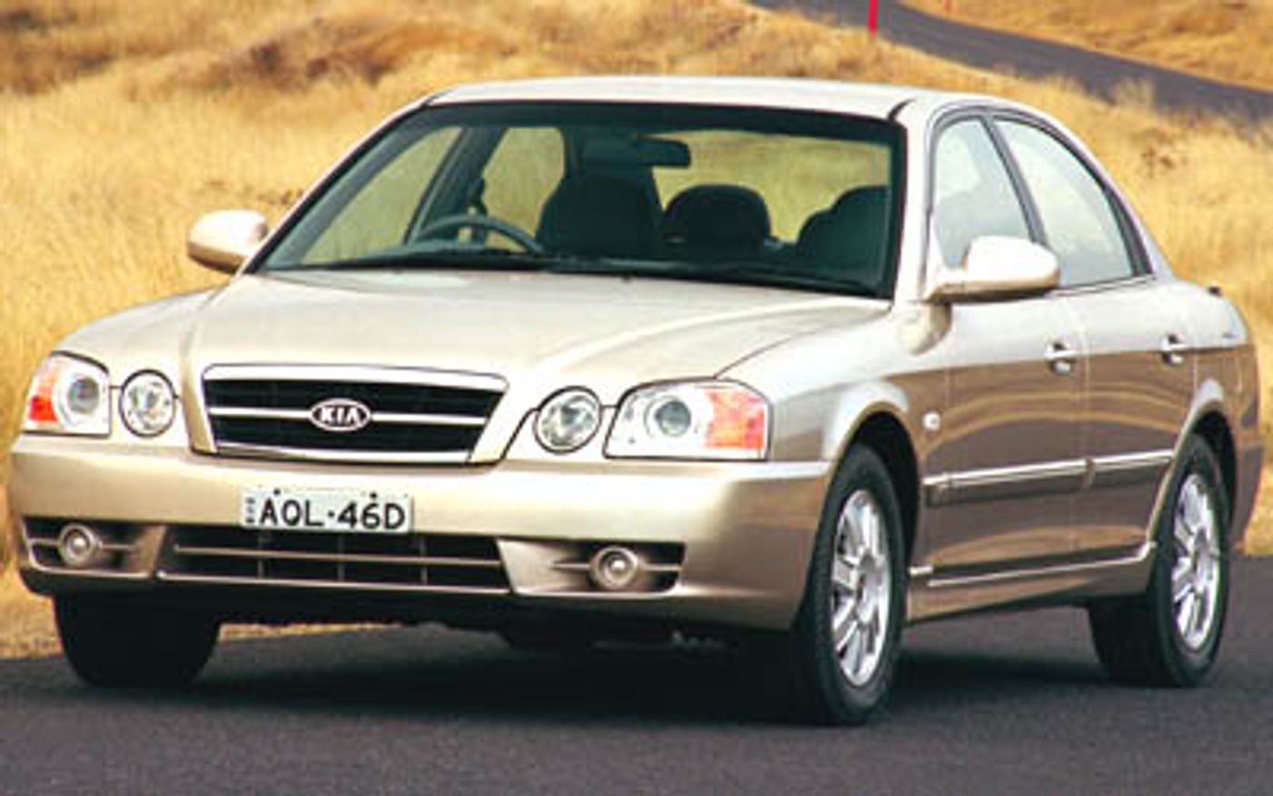 Hero image of a new Kia Optima EX (2004) price & specs available with CarExpert deals.
