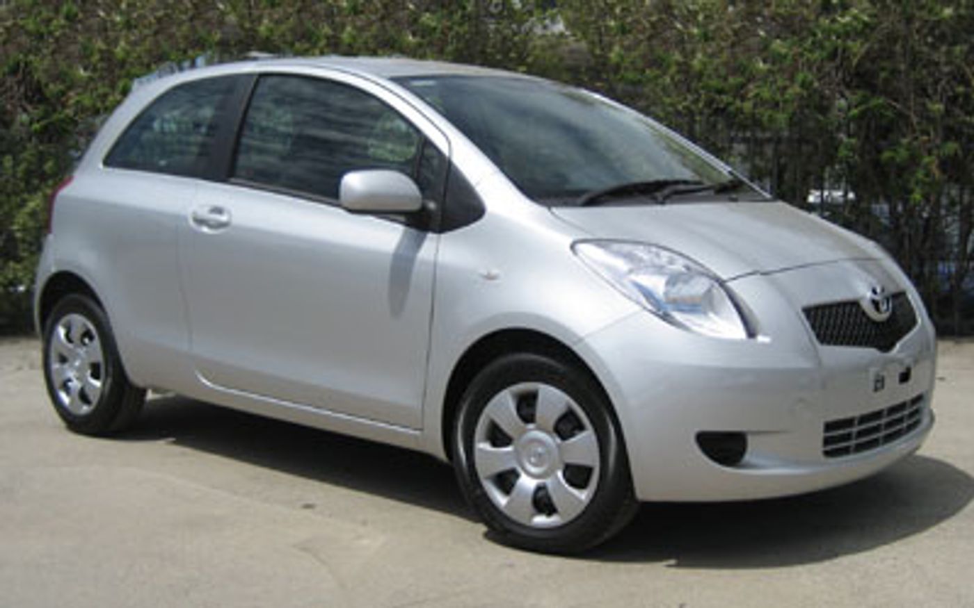 Hero image of a new Toyota Yaris YRX (2005) price & specs available with CarExpert deals.
