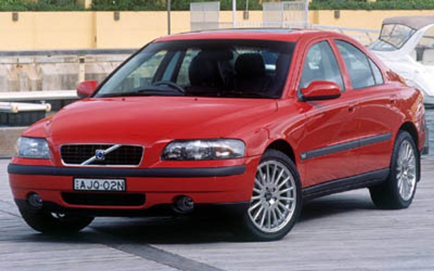 Hero image of a new Volvo S60 T5 (2002) price & specs available with CarExpert deals.