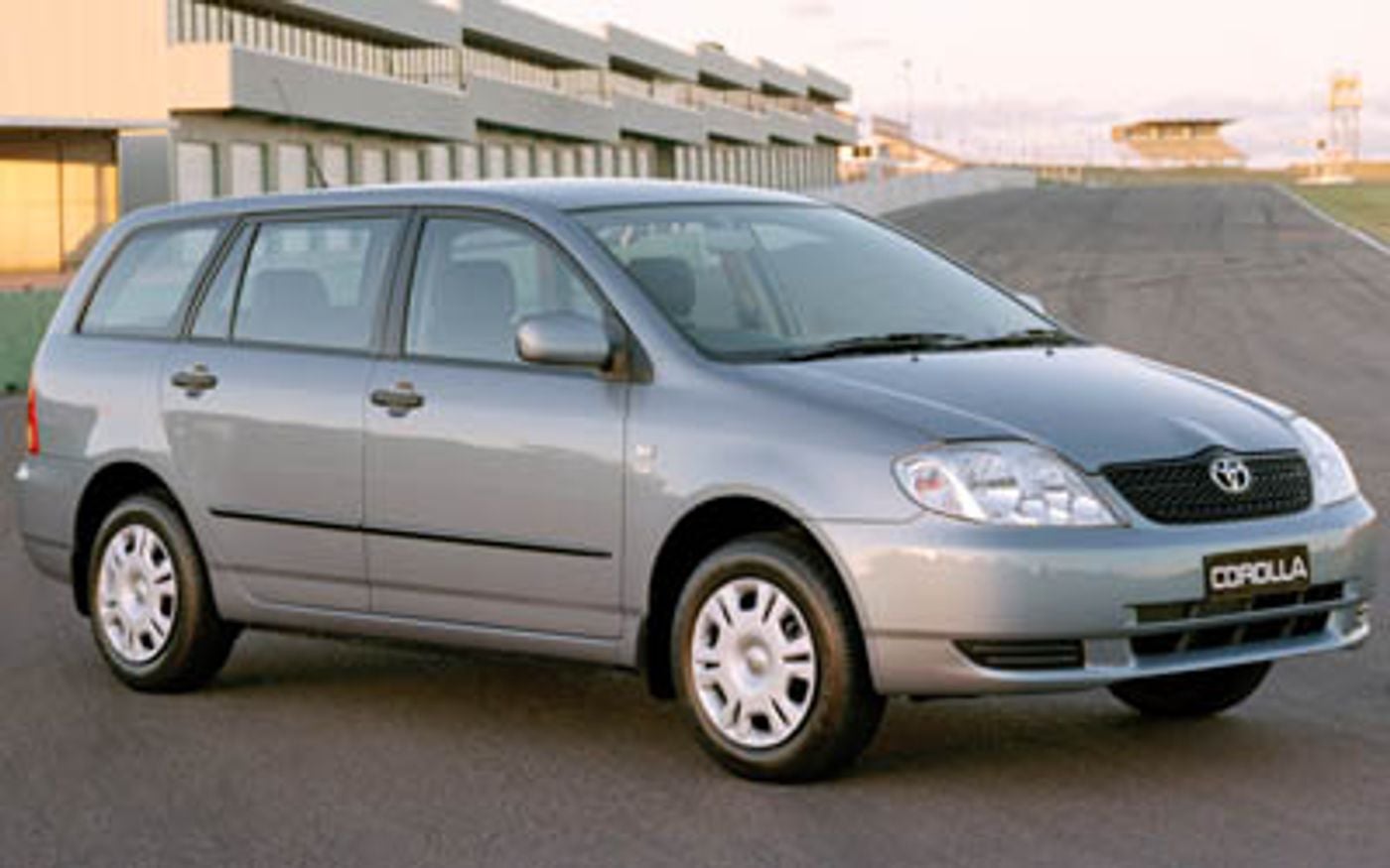Hero image of a new Toyota Corolla Ascent (2002) price & specs available with CarExpert deals.