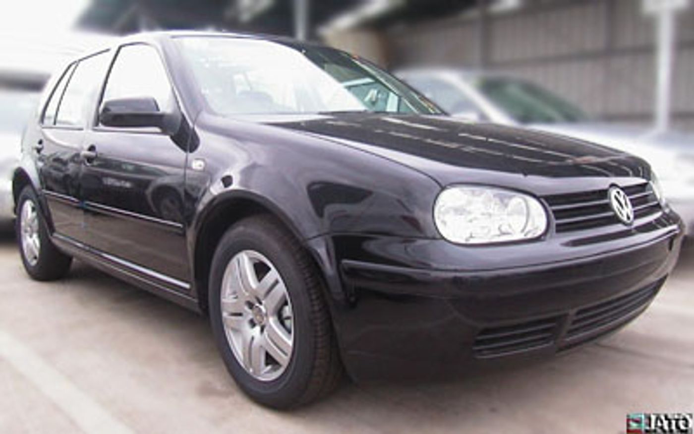 Hero image of a new Volkswagen Golf SE (2002) price & specs available with CarExpert deals.