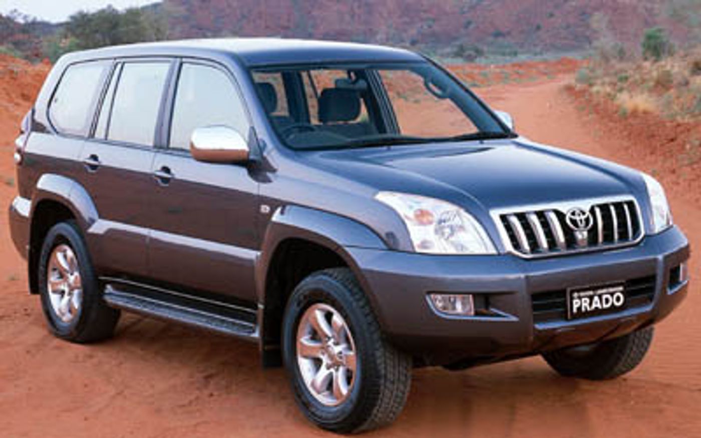 Hero image of a new Toyota LandCruiser Prado VX (2003) price & specs available with CarExpert deals.